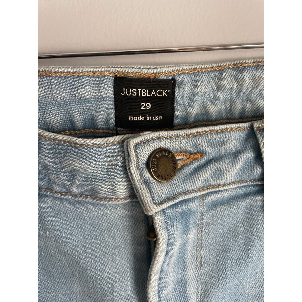 Just Black Light Wash Skinny Jeans Distressed Minimalist casual size 29" - Picture 3 of 4